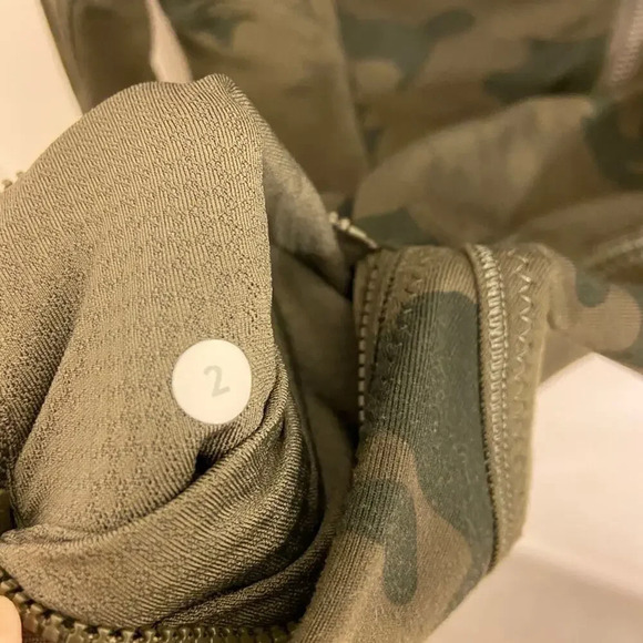 Lululemon Green Camo Forme Jacket Green Size 2 - Picture 8 of 10